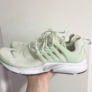 Nike Prestos